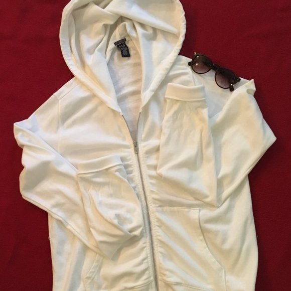 GAP Jackets & Blazers - GAP White Hoodie - Size L